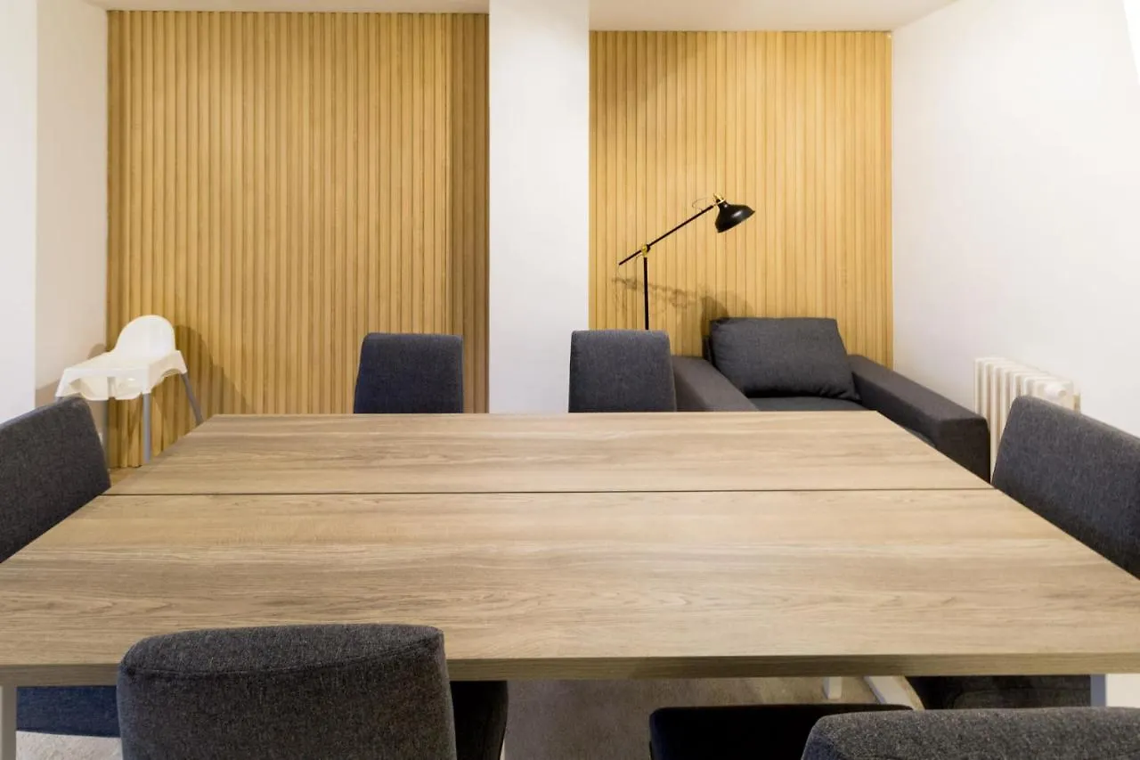 Sistach Girona Apartment