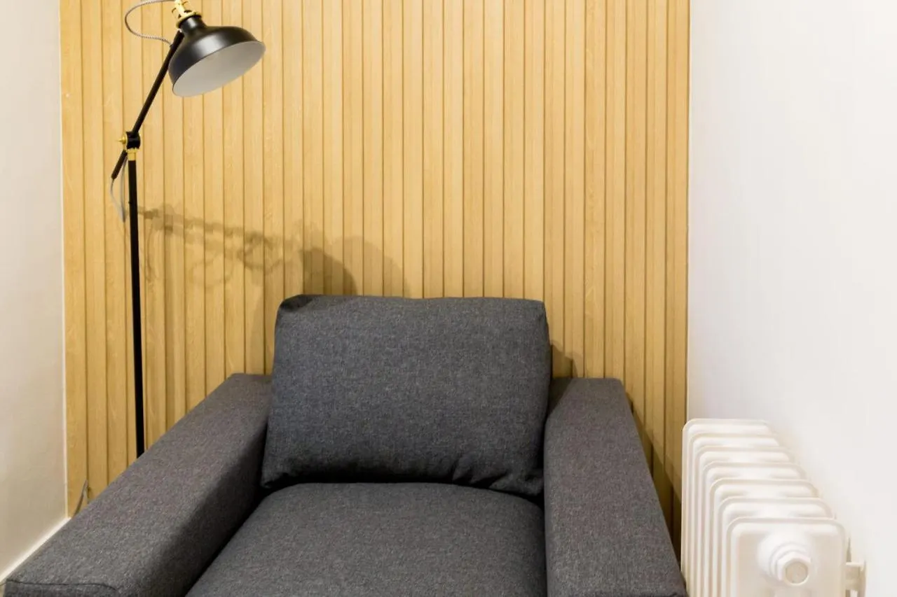 Sistach Girona Apartment