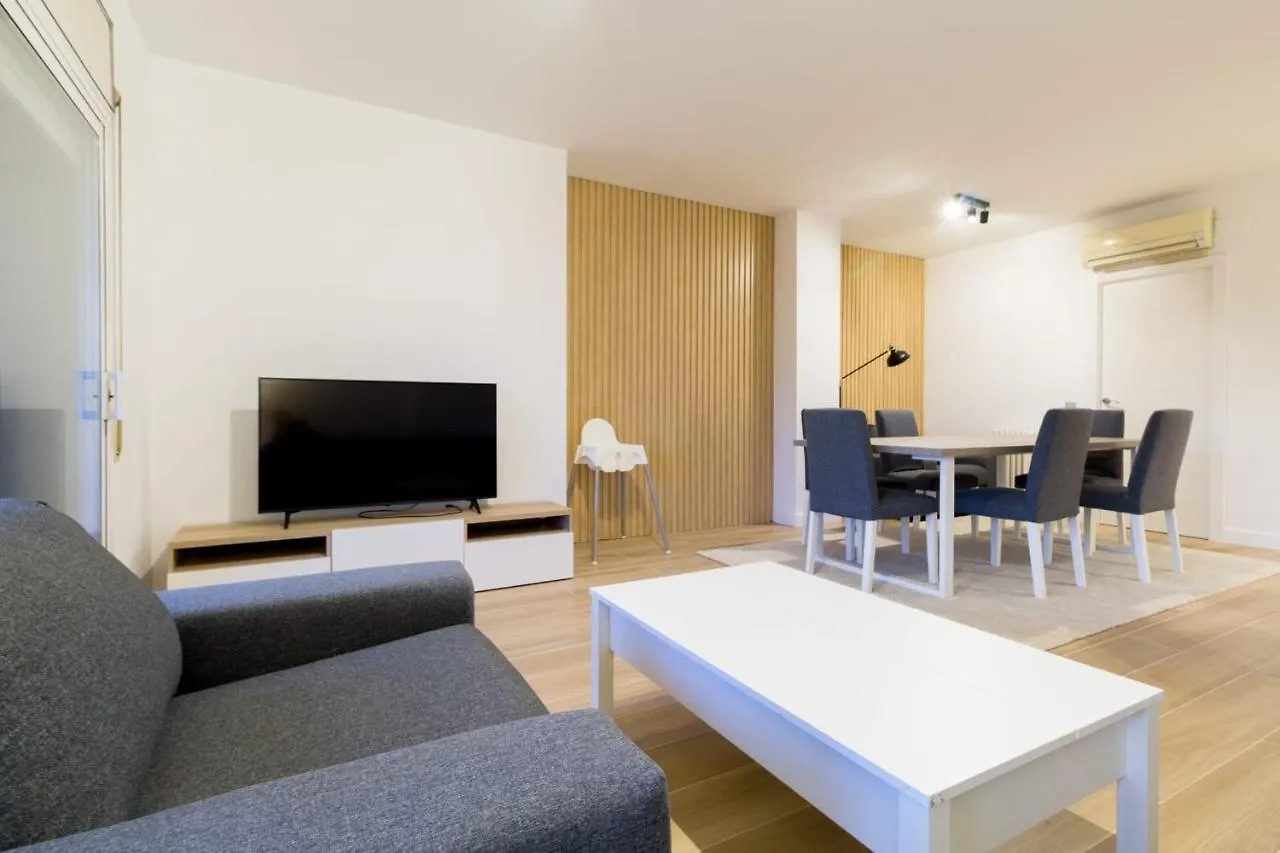 Sistach Girona Apartment